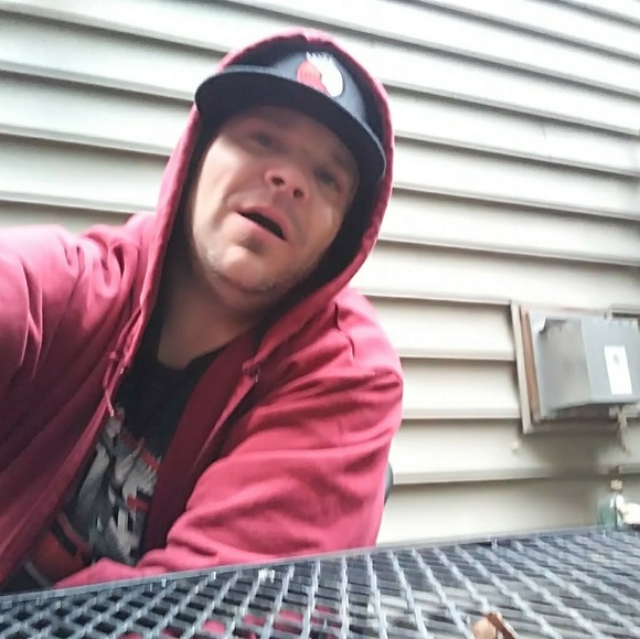 Meet your Posher, Brad - Picture 8 of 8